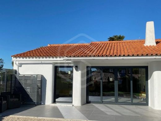 Mehrfamilienhaus in Loulé, Distrito de Faro