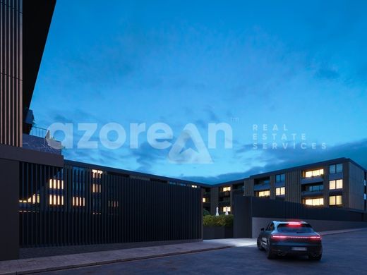 Apartment / Etagenwohnung in Ponta Delgada, Azores