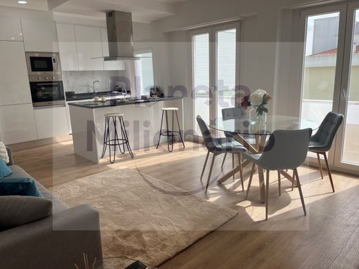 Apartment / Etagenwohnung in Lissabon, Lisbon