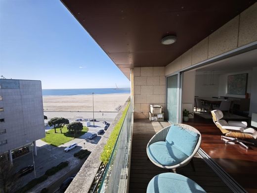 ﺷﻘﺔ ﻓﻲ Matosinhos, Distrito do Porto