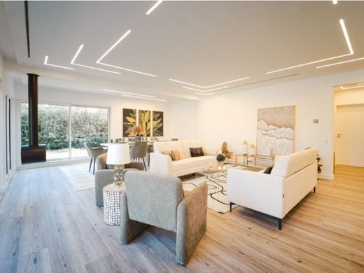 Luksusowy dom w Charneca de Caparica, Almada