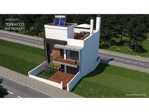 Semidetached House in Vila Franca de Xira, Lisbon