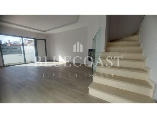 Villa Plurifamiliare a Sesimbra, Distrito de Setúbal