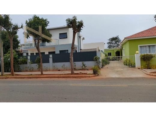 Πολυτελή κατοικία σε Belas, Luanda Province