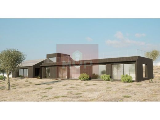 Land in Faro, Distrito de Faro