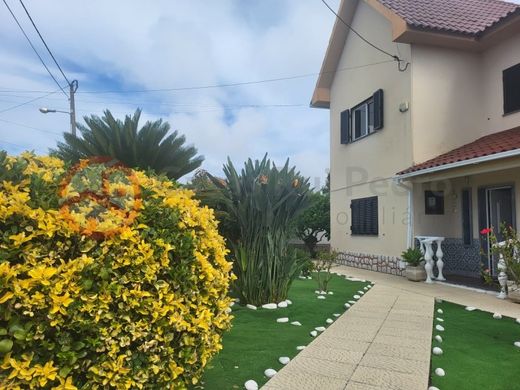 Luksusowy dom w Charneca de Caparica, Almada