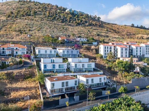 منزل ﻓﻲ Funchal, Madeira