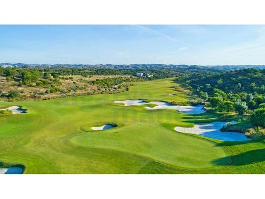 Vila Real de Santo António, Distrito de Faroの土地