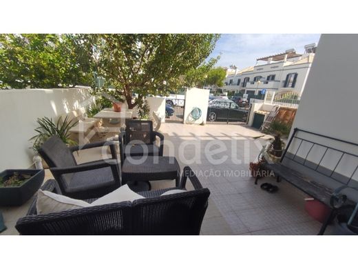 ‏וילה רב-משפחתית ב  Tavira, Distrito de Faro