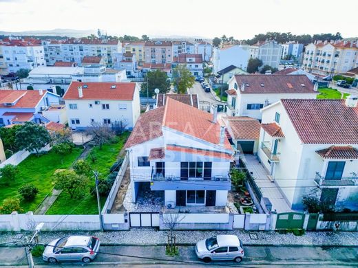 Einfamilienhaus in Sesimbra, Distrito de Setúbal