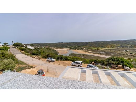 Daire Aljezur, Distrito de Faro