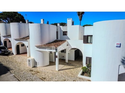 Semidetached House in Albufeira, Albufeira Municipality