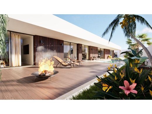 Detached House in Sintra, Lisbon