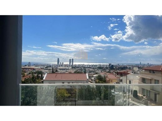 Mehrfamilienhaus in Ágios Athanásios, Limassol District