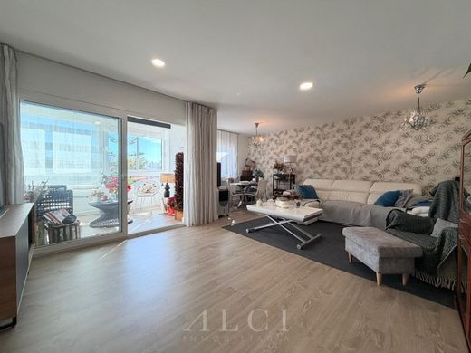 Villa multifamiliale à Vélez-Málaga, Malaga