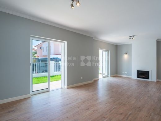 Semidetached House in Cascais, Lisbon