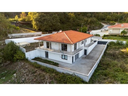 Casa Independente - Guimarães, Braga