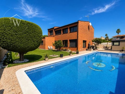 Luxury home in El Vendrell, Province of Tarragona
