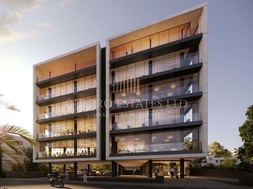 Γραφείο σε Mésa Geitoniá, Limassol District