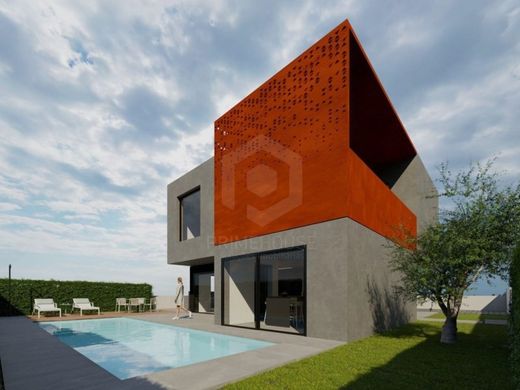 بيت مستقل ﻓﻲ Aroeira, Almada