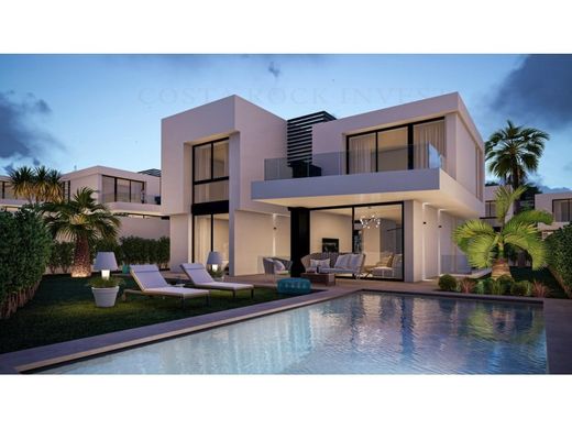 Villa en la Nucia, Provincia de Alicante