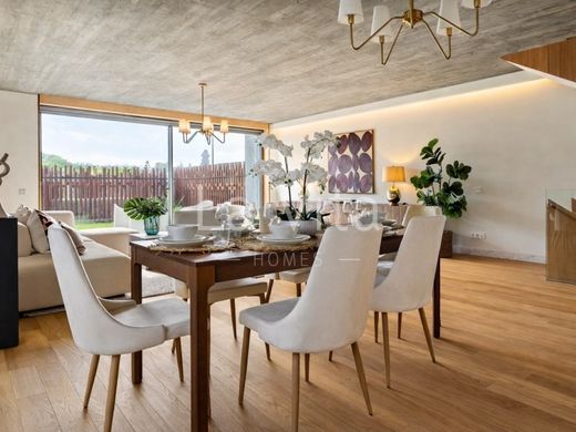 Villa Plurifamiliare a Cascais, Lisbona