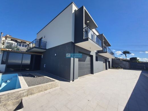 호화 저택 / Santa Cruz, Madeira