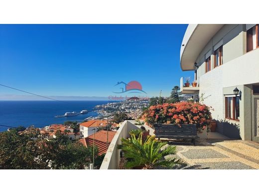 Vrijstaand huis in Funchal, Madeira