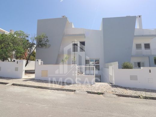 Semidetached House in Sesimbra, Distrito de Setúbal