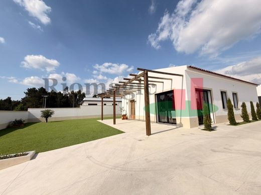 Luxury home in Rio Maior, Distrito de Santarém