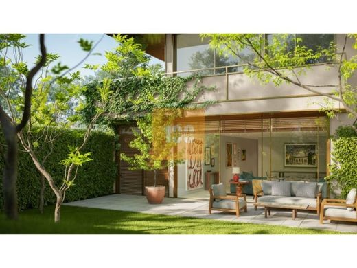 Apartment / Etagenwohnung in Porto, Distrito do Porto