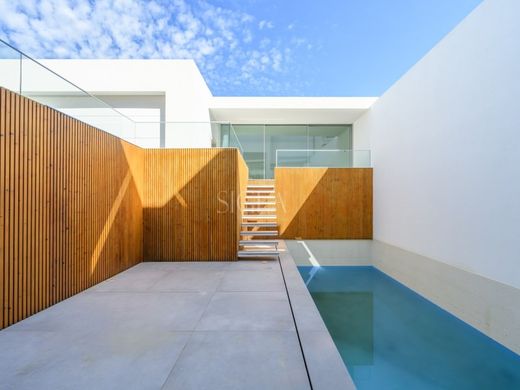 Luxury home in Vila Nova de Gaia, Distrito do Porto