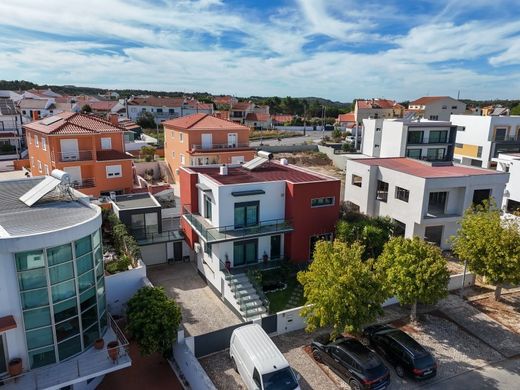 Vrijstaand huis in Torres Vedras, Distrito de Lisboa
