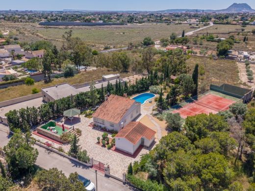 Villa in San Vicent del Raspeig, Alicante