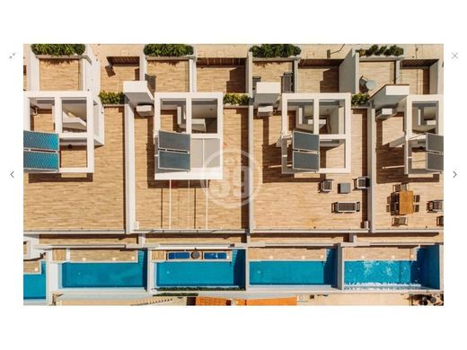 Olhão, Distrito de Faroのマルチファミリーヴィラ