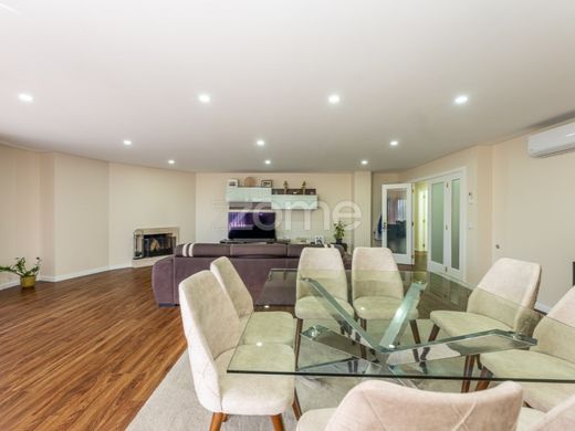 ヴィラ・ノヴァ・デ・ガイア
, Vila Nova de Gaiaのアパートメント