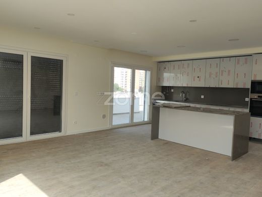 ﺷﻘﺔ ﻓﻲ Odivelas, Distrito de Lisboa