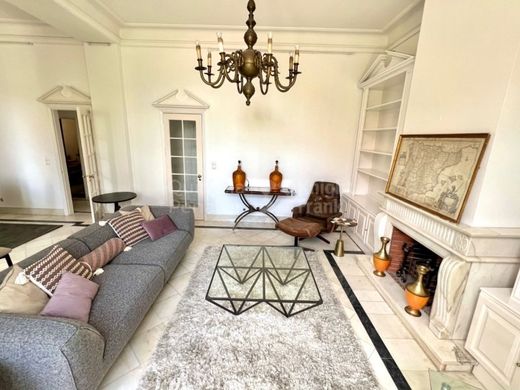 Apartment / Etagenwohnung in Cascais, Lissabon