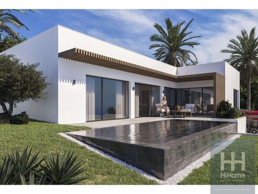 Luxury home in Calheta, Madeira