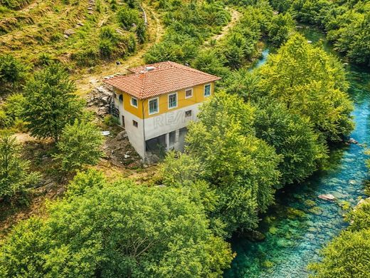 Luxury home in Cabeceiras de Basto, Distrito de Braga