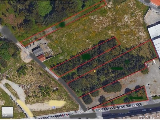 Grundstück in Porto, Distrito do Porto