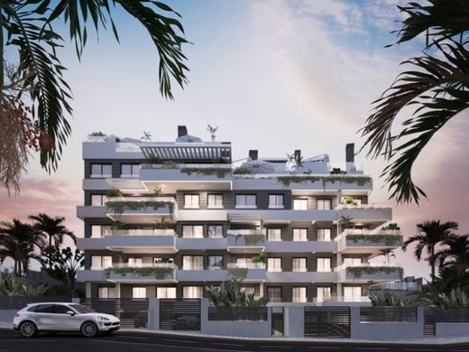 Piso / Apartamento en Estepona, Málaga
