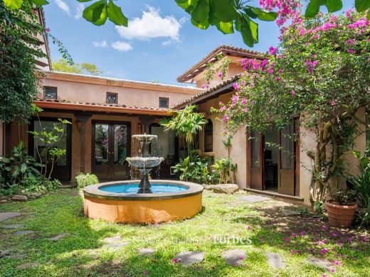 Casa de lujo en Alajuela, Cantón de Alajuela