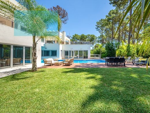 Luxury home in Charneca de Caparica, Almada