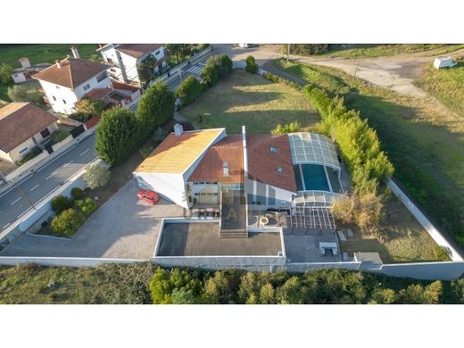 Luxus-Haus in Gondomar, Distrito do Porto