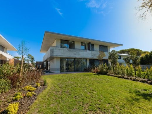 Detached House in Cascais, Lisbon