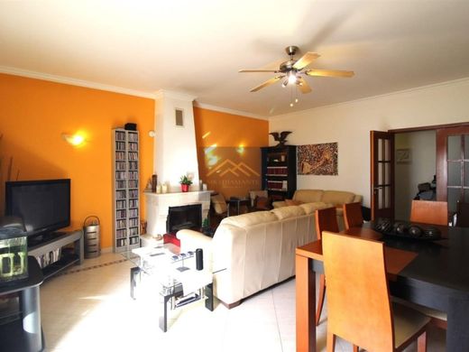 Semidetached House in Seixal, Distrito de Setúbal