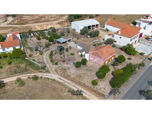 Villa a Grândola, Distrito de Setúbal