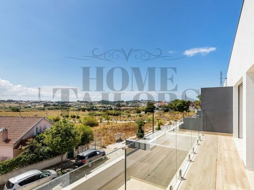 Luxury home in Almada, Distrito de Setúbal