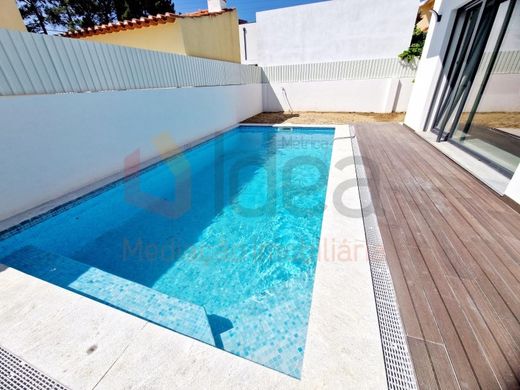 بيت مستقل ﻓﻲ Seixal, Distrito de Setúbal